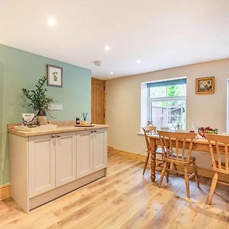 2 Bed In 87017 Pateley Bridge