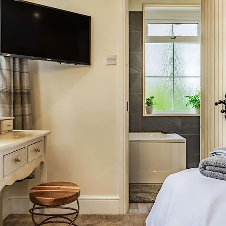 2 Bed In 87017 Pateley Bridge