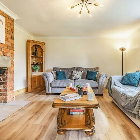 2 Bed In 87017 * Pateley Bridge